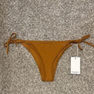 NWT Vitamin A Tie Side Ribbed Bikini Bottom Medium